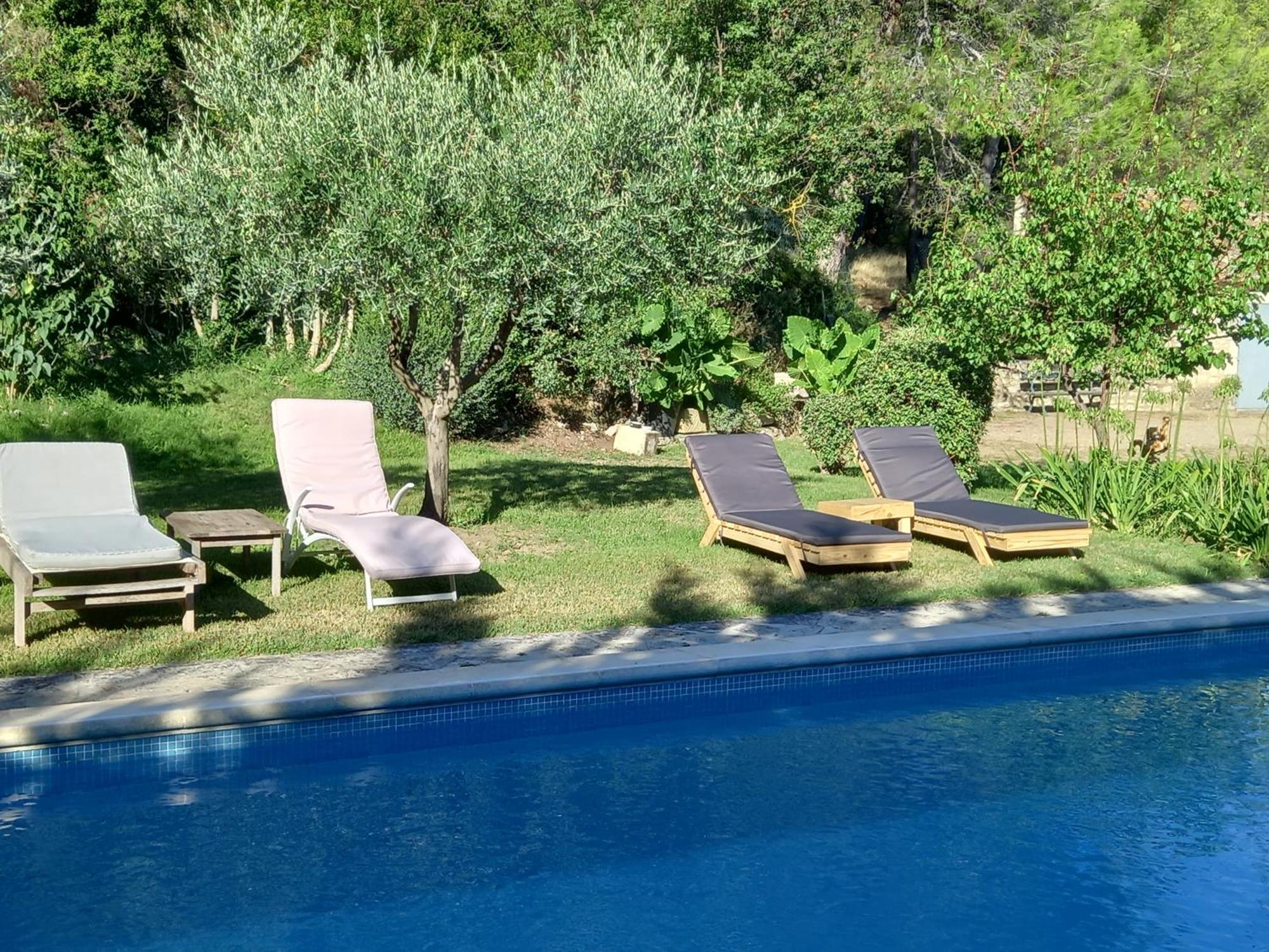 La Roulotte Du Petit Paradis Saint-Remy-de-Provence Bagian luar foto